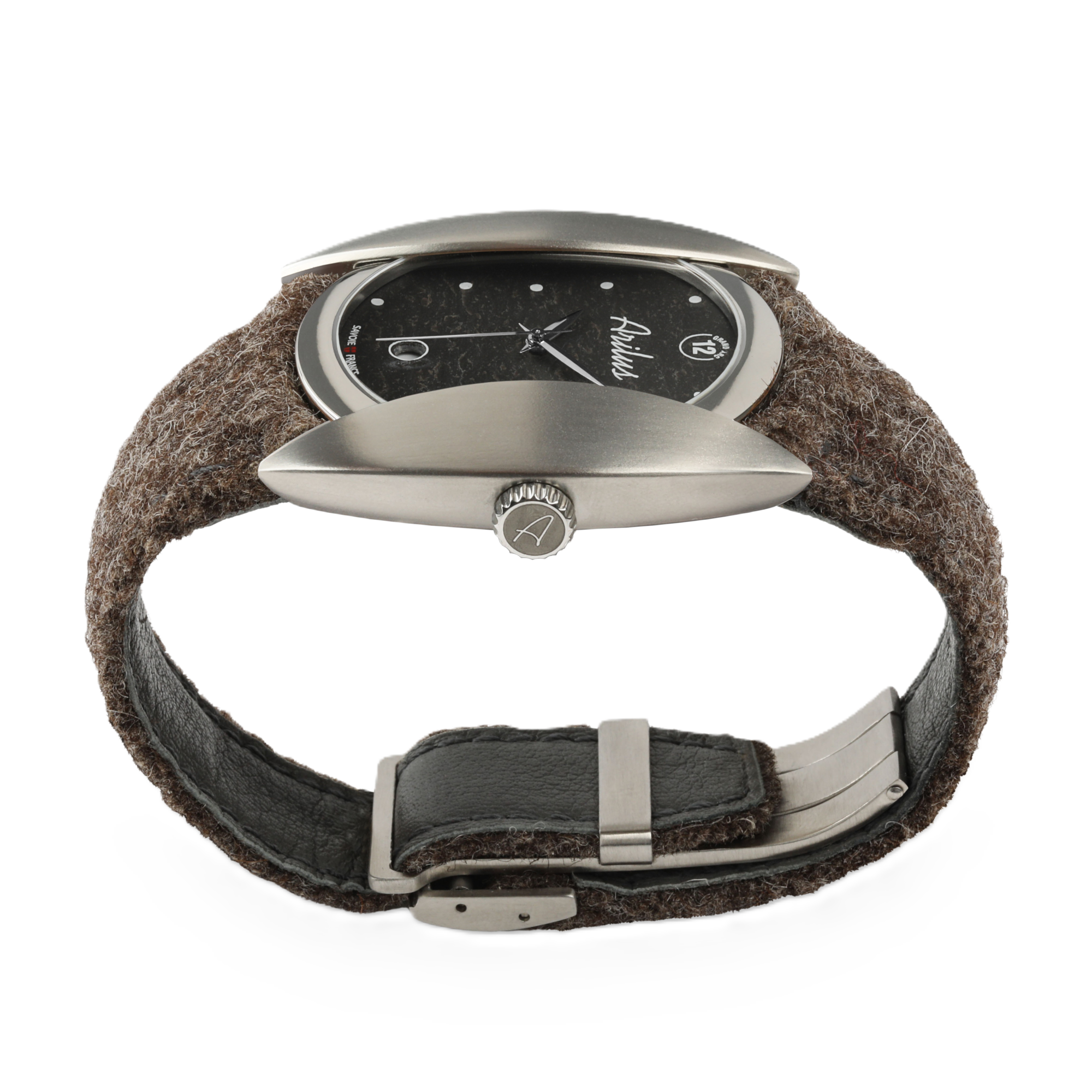 Montre Arilus Grand Arc Ardoise carre 01, montre fabriquée en france, montre made in france, montre fabriquée en Savoie, montres à la française