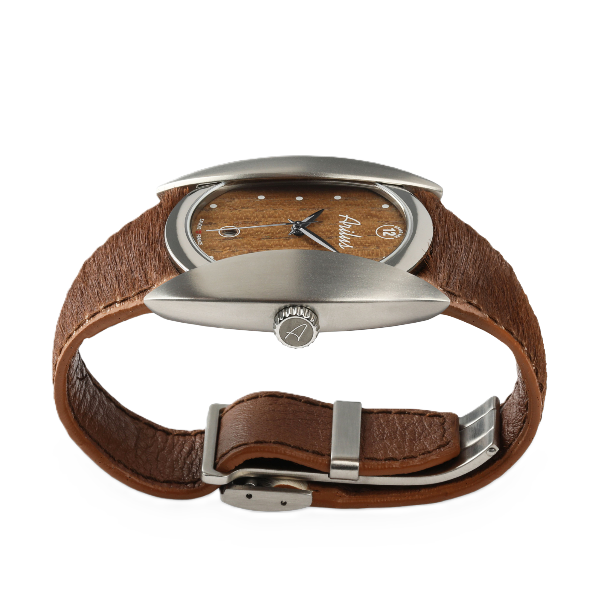 Montre Arilus Grand Arc Frêne carre 01, montre fabriquée en france, montre made in france, montre fabriquée en Savoie, montres à la française