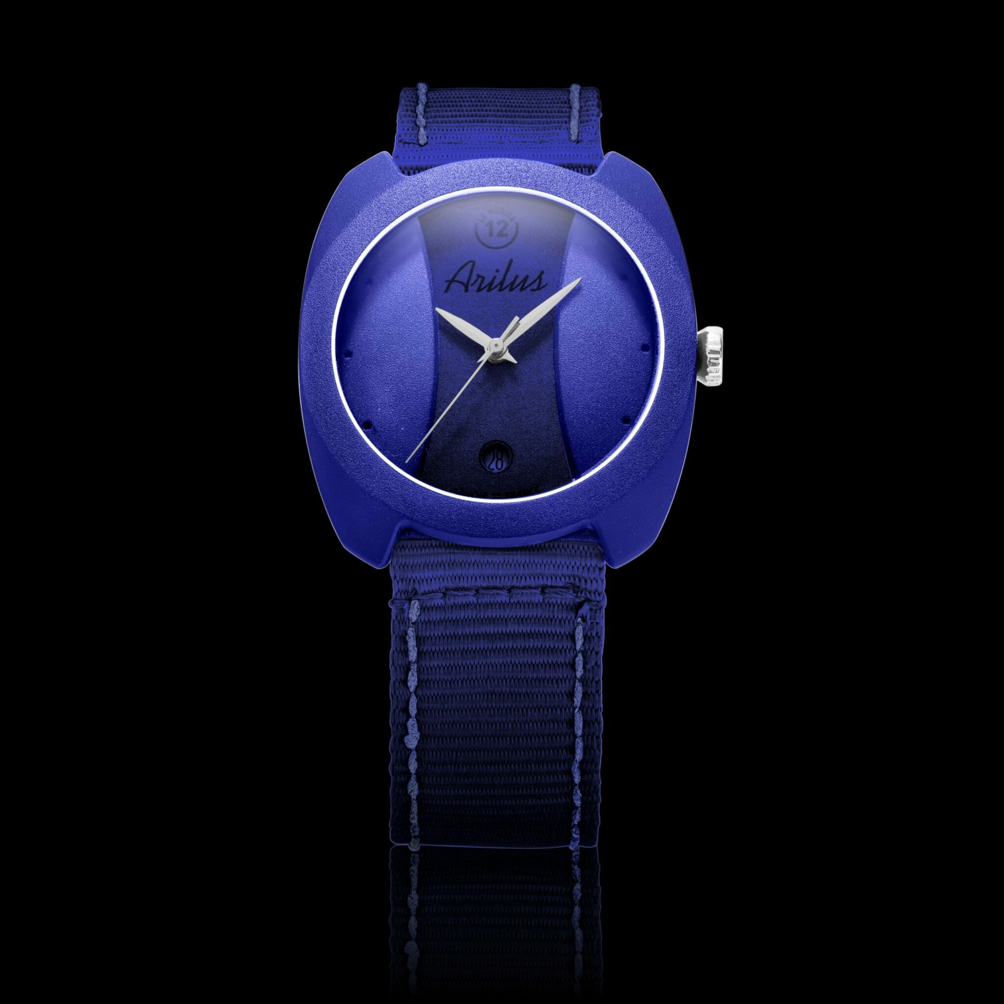La Norma Bleu nuit, l'éclat des lacs de montagne - soldat - carrure en aluminium microbillé anodisé - mouvement quartz suisse- montre fabriquée en France